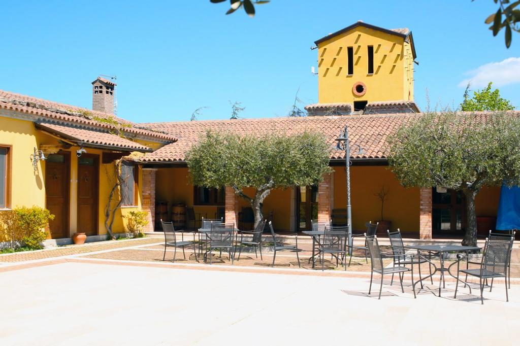 Agriturismo Macchiacupa Hotell Ariano Irpino Eksteriør bilde